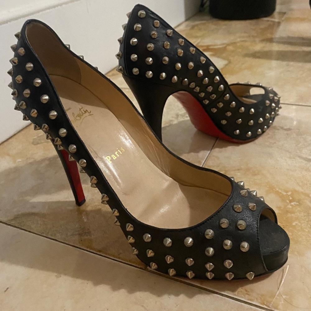 Christian Louboutin Rockstud Spike Heels Sz 40/9